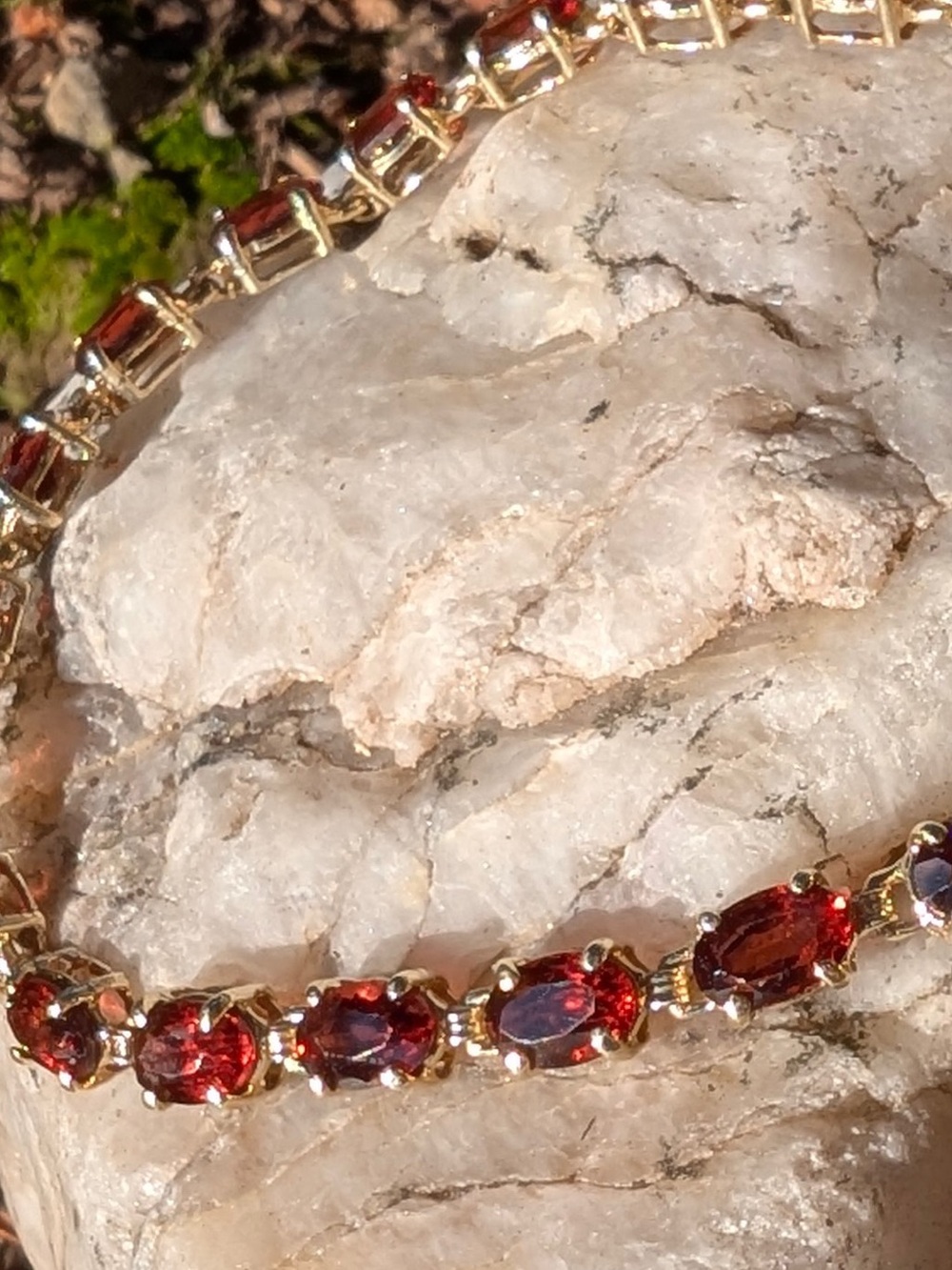 VTG 90s 10K Gold oval cut Garnet Tennis Bracelet excellent craftsmanship 7” 7.8g - Picture 6 of 13